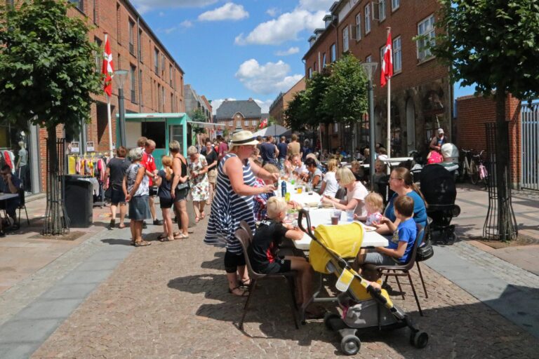 Fællesspisning i byen